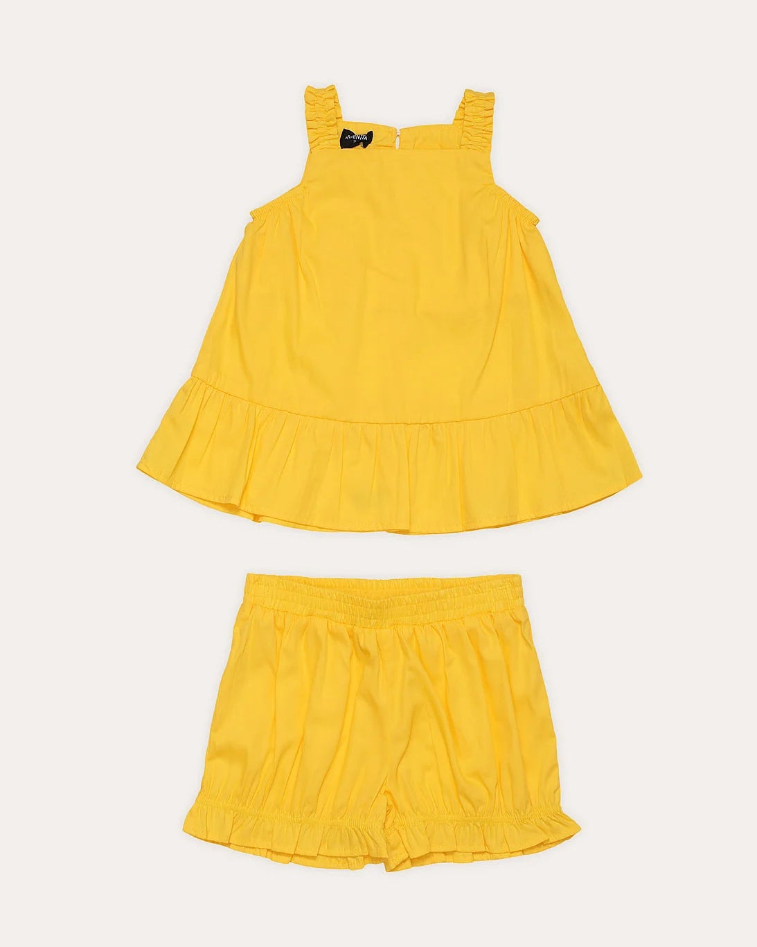 Conjunto infantil feminino amarelo com blusa de alças largas e short solto, detalhe de babado