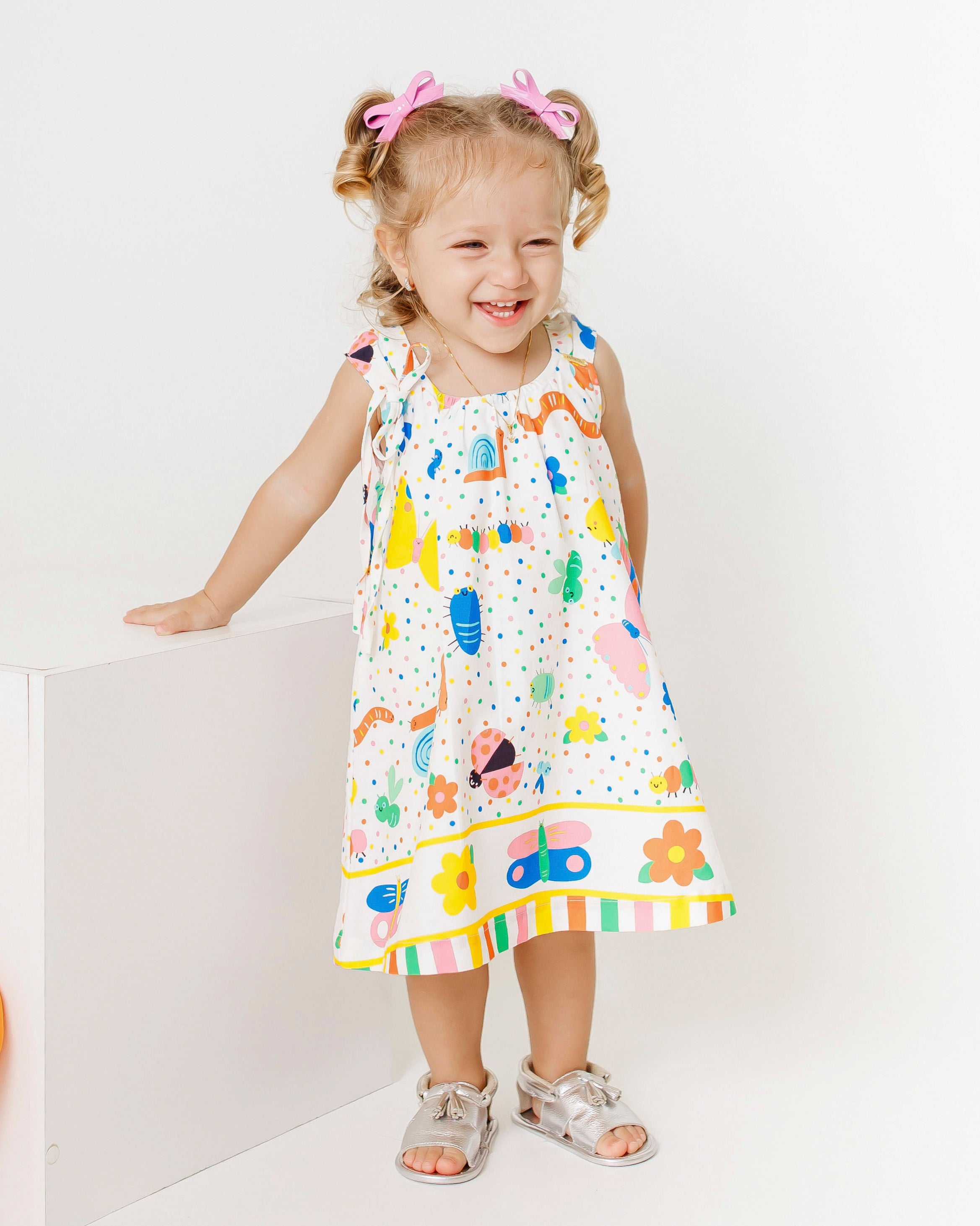 Vestido curto com estampa Meta Color infantil feminino Antonita para meninas de 2 a 10 anos