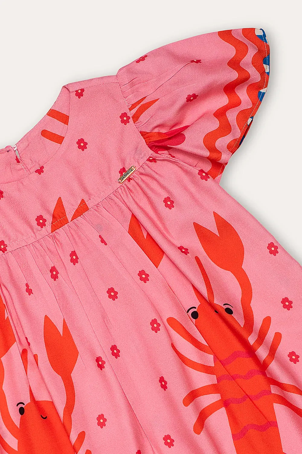 Vestido infantil rosa com estampa de lagostas e mangas bufantes, ideal para meninas de 0 a 3 anos