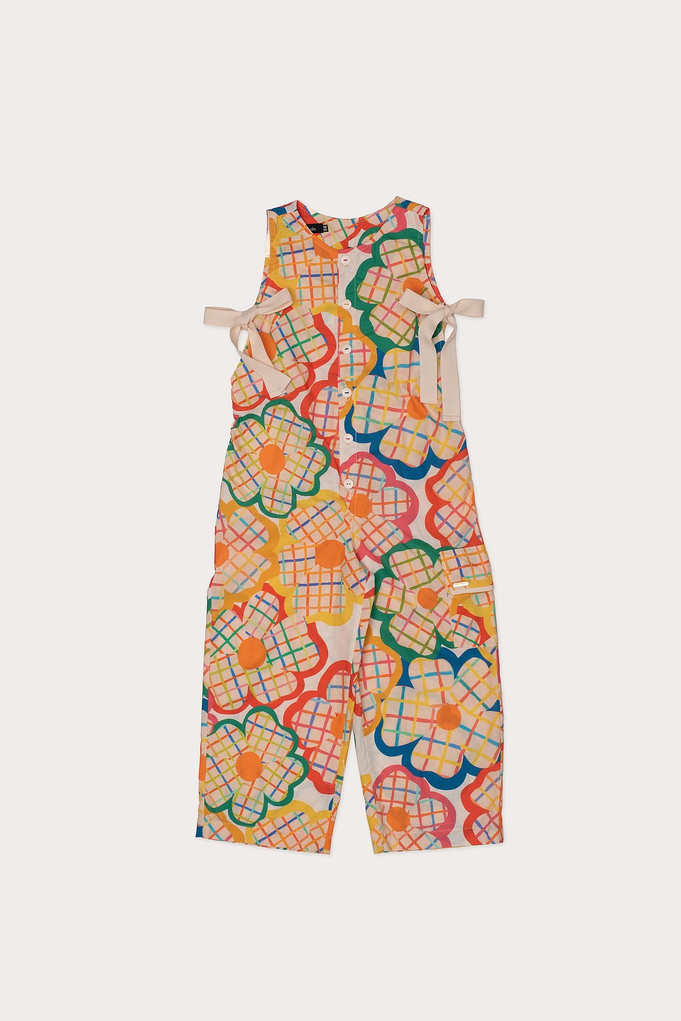 Macaco infantil feminino com estampa de flores coloridas em fundo xadrez