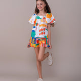 Conjunto infantil feminino com blusa de mangas amplas e short estampado de frutas coloridas