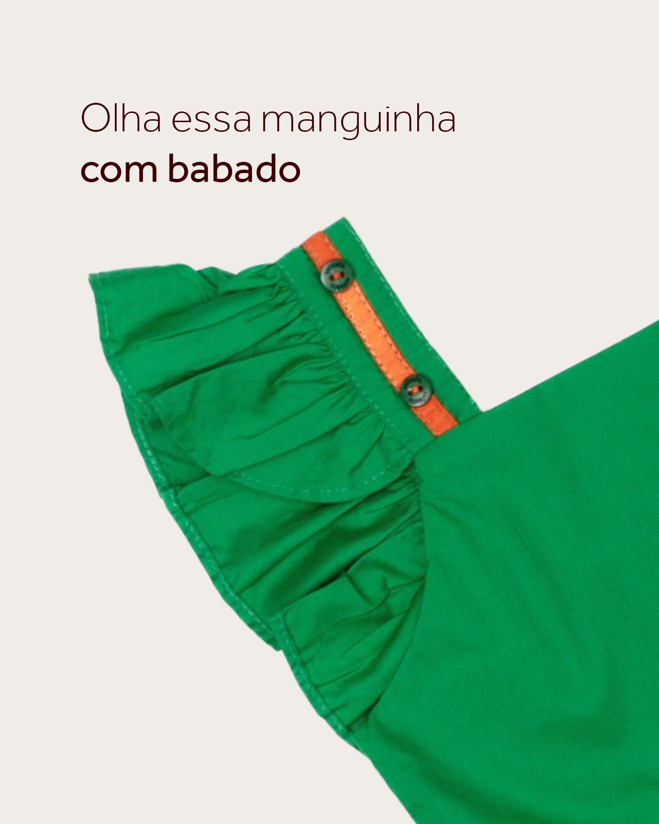Macacao verde feminino infantil com alças largas e babados, ideal para meninas